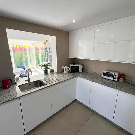 Eva With Private Swimming-pool!